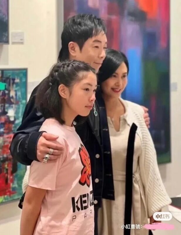 4  有網民指過往「叉燒包」似承繼了較多爸爸的基因.jpg