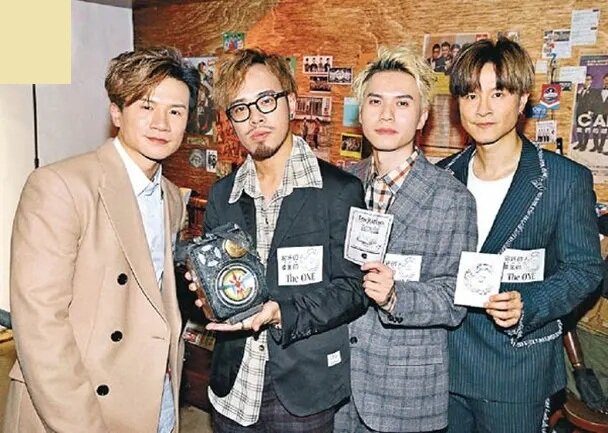 2 C AllStar唔知幾時可以合體。.jpg