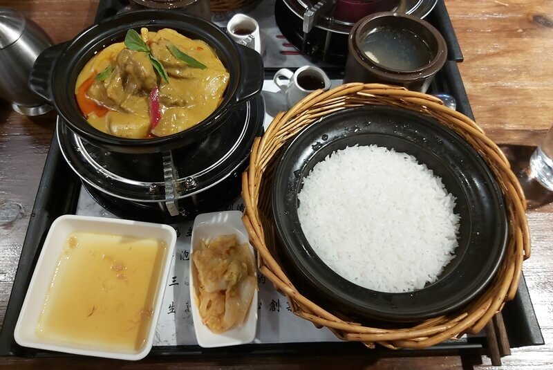咖哩牛腩飯2.jpg