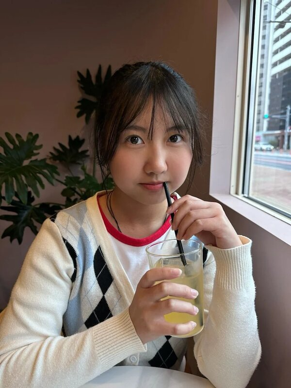 3 16歲的Celine正在日本福岡留學。.jpg