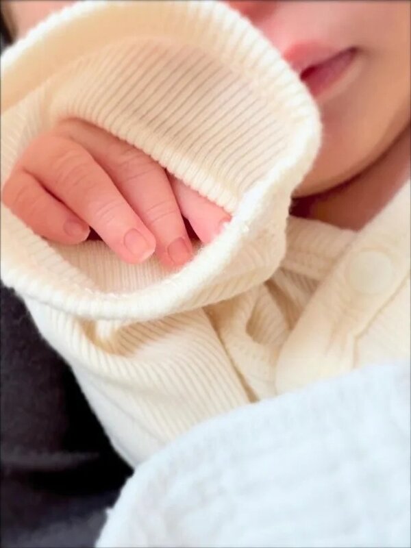 2 等睇BB正面相。.jpg