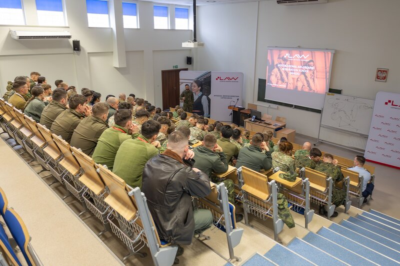 波蘭 空軍大學  -  105.jpg