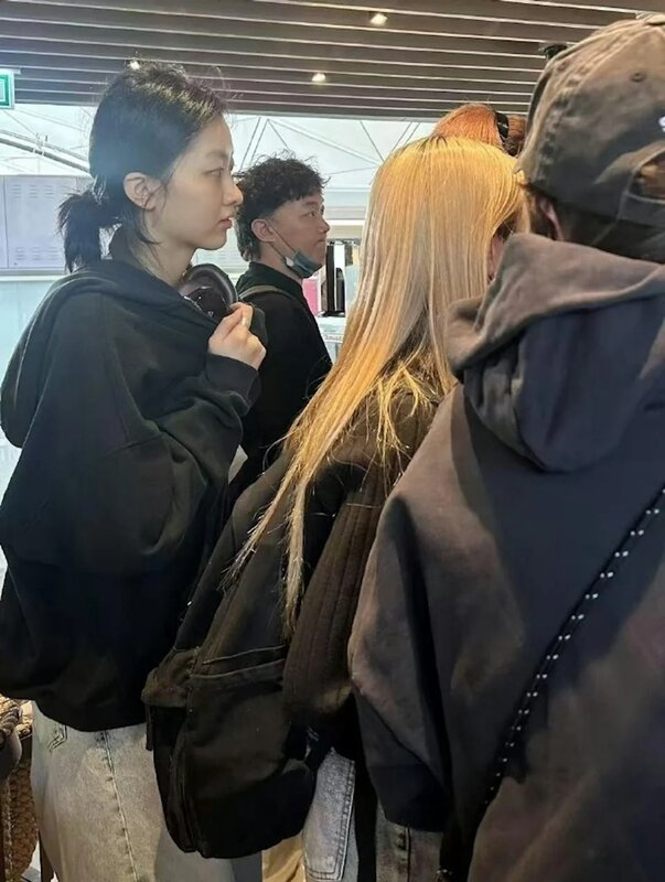 1 星二代康堤現已亭亭玉立.jpg