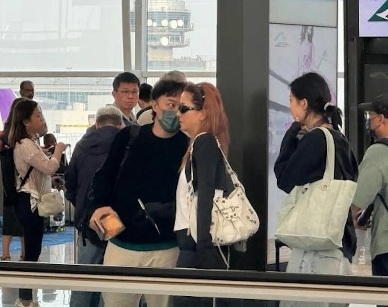 2 Eason一家三口被野生捕獲.jpg