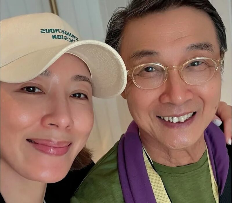 5 「鍾卓萬」劉松仁與「四太」楊怡合照.jpg