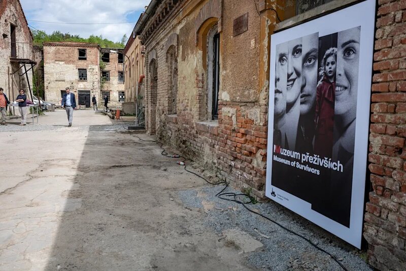 2  生還者博物館原址為造紙廠，後由猶太人改建成羊毛紡織廠，在二戰期間被納粹德軍充.jpg