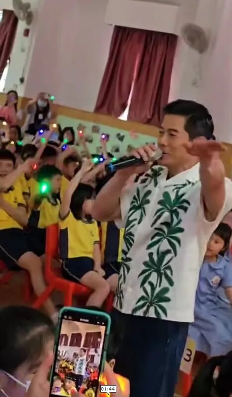 2 城城的歌曲《強》已是24年前作品，到今天的小學生仍然懂得唱，成為經典勵志歌。（小.jpg