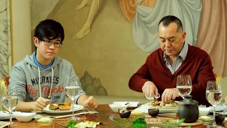 2  黃一一讀中學時曾參在電影 《報應》，更與秋生飾演父子，但最終未入行。（電影 《.jpg