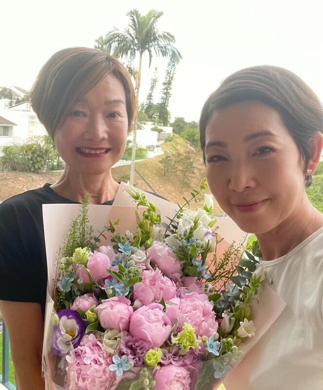 2 譚玉瑛與黎芷珊合照.jpg