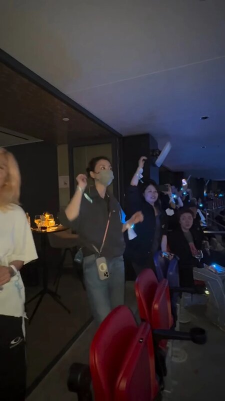 2  興起時阿菲更加手舞足蹈.jpg