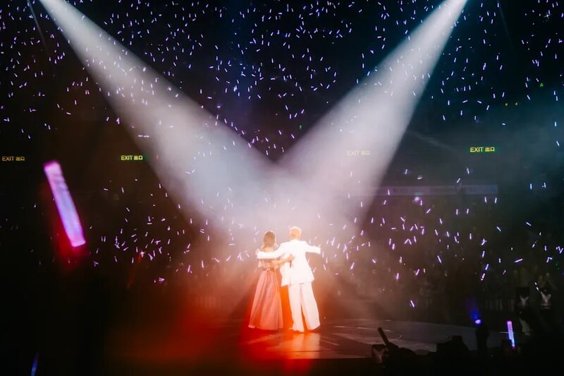 2 鍾嘉欣現身後，即晚成為網上熱話.jpg