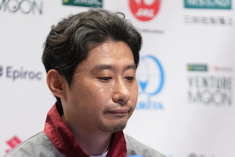 2 公司行政總裁兼創辦人袴田武史（Takeshi Hakamada）向參與者致歉。.jpg