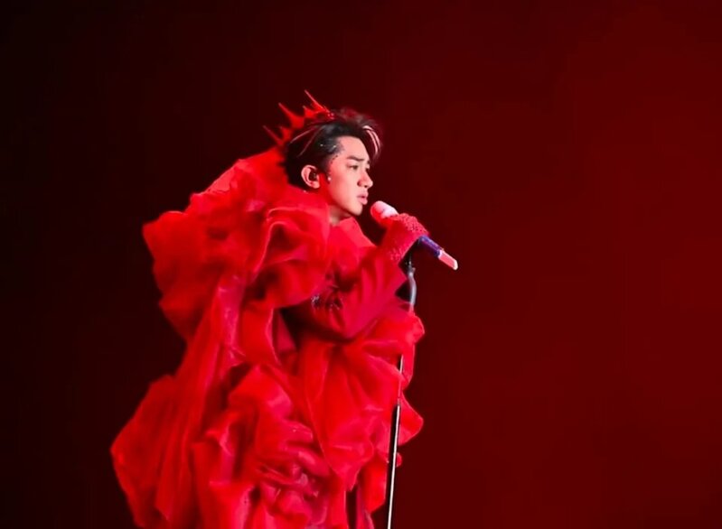 4 李亞男帶兩位女兒支持祖藍.jpg