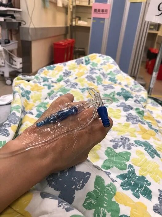 4  鄭艷麗2020年時因身體狀況要入ICU.jpg