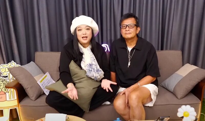 黃日華神隱多時為李珊珊受訪 談唔再拍劇原因︰佢睇唔到，咁我仲做嚟做咩？.jpg