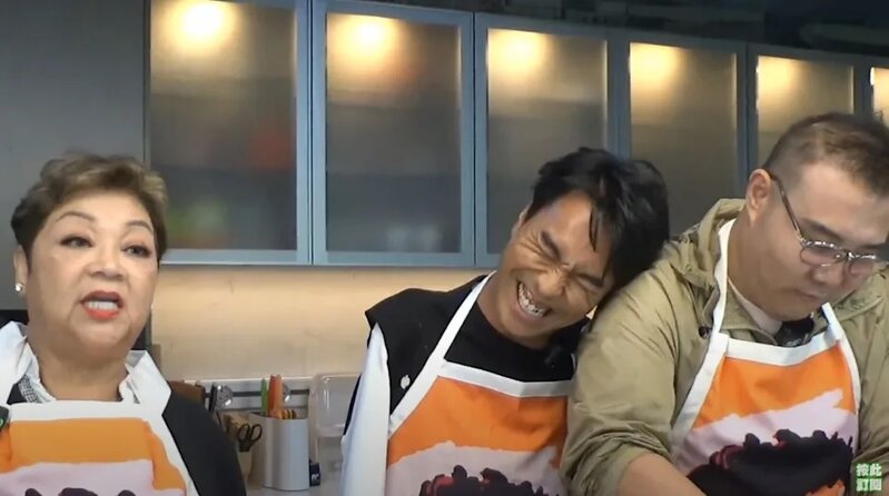 1 李金凱與劉洋上肥媽的網台節目合作煮食，默契十足。（節目截圖）.jpg