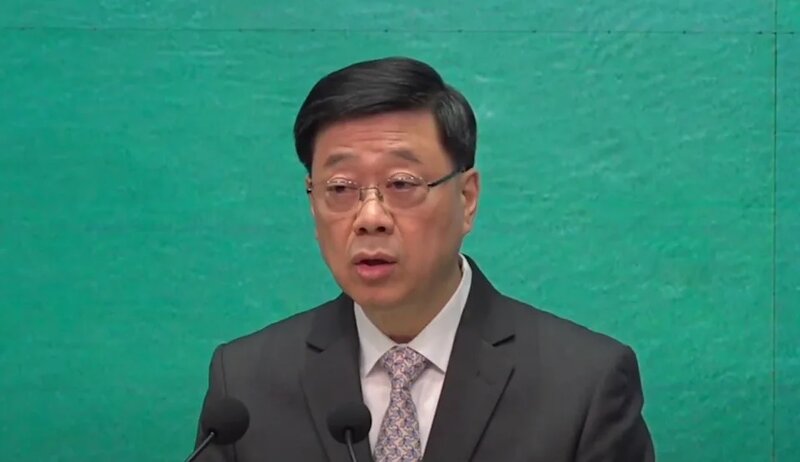 超前停課｜李家超：將總結經驗 日後應對極端天氣時作通盤考慮.jpg