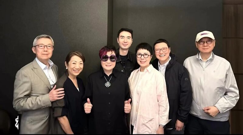 1 67歲關菊英最新狀態曝光！孖同性密友與陳淑芬等好友飯聚 近年曾多次傳出身體抱恙.jpg