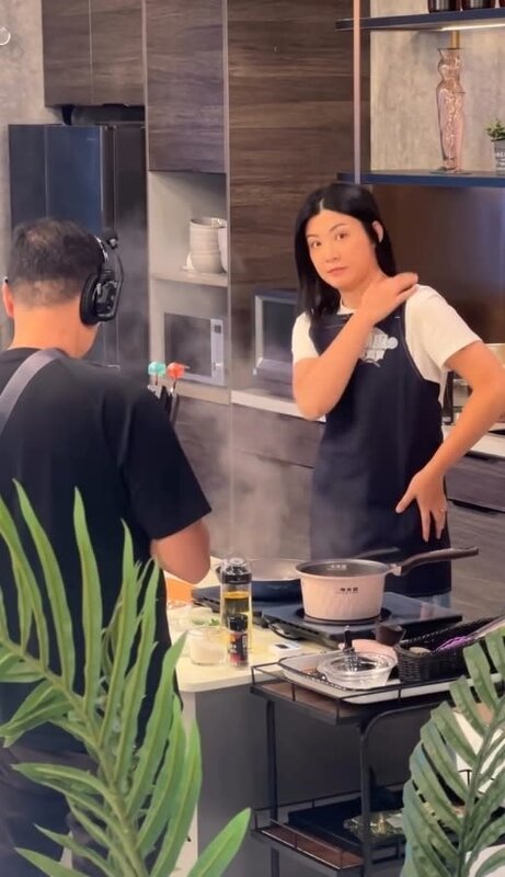 4 張文采近期甚至參與拍攝烹飪節目。.jpg