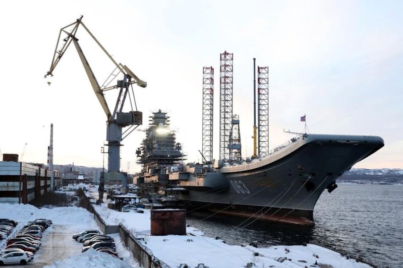 不修了！俄羅斯海軍總司令部決定：唯一航母封存.jpg