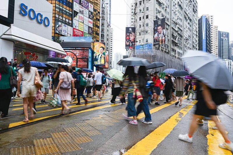 黑雨兩小時被轟欠「超前部署」 天文台助理台長：雷雨發展有隨機性 前日預報曾提及可能大雨.jpg