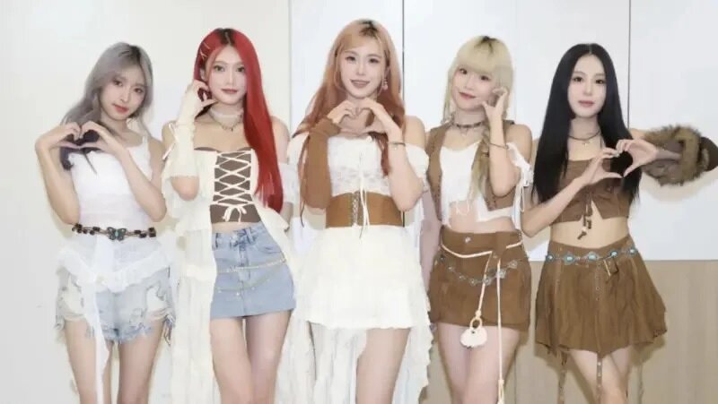 1 詹智能本月4日於台中豐原遭人刺殺身亡，其生前公司旗下女團「ELL&s」（如圖）今（5.jpg