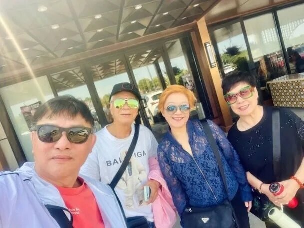 4 飛加拿大登台。.jpg