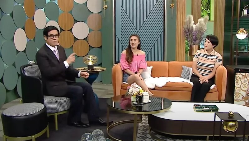 2 首次現身TVB做嘉賓嘅黃麗梅，加上主持嘅姚嘉妮同安德尊，有網民望到畫面之後都話「.jpg