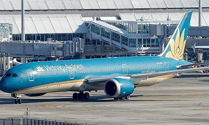 Vietnam Airlines    -  103.jpg