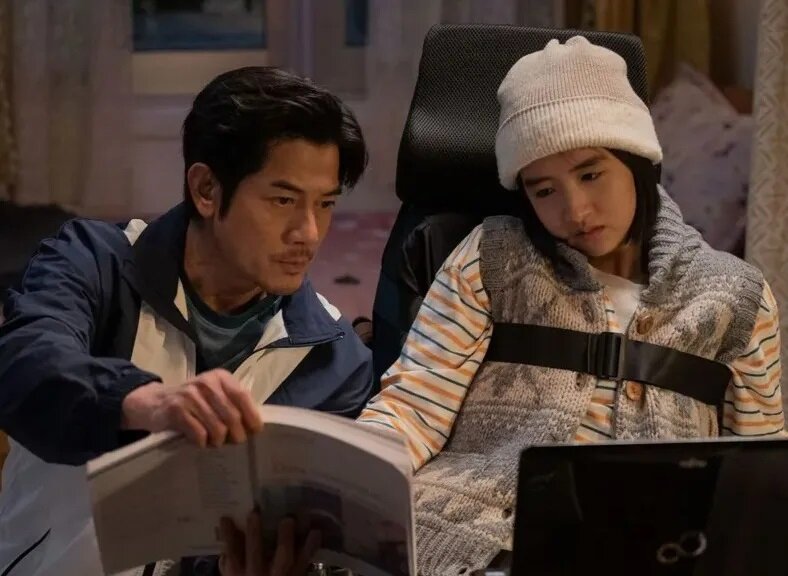 5 郭富城在新片中跟許恩怡飾演父女。（《無名指》劇照）.jpg