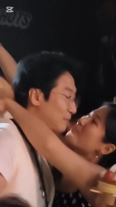 3 活動主人家洪天明同周家蔚，似乎情緒好高漲.jpg