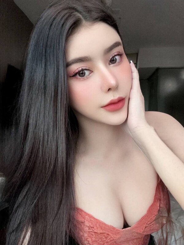 罕有印度西施超白滑及粉紅色乳頭model身材