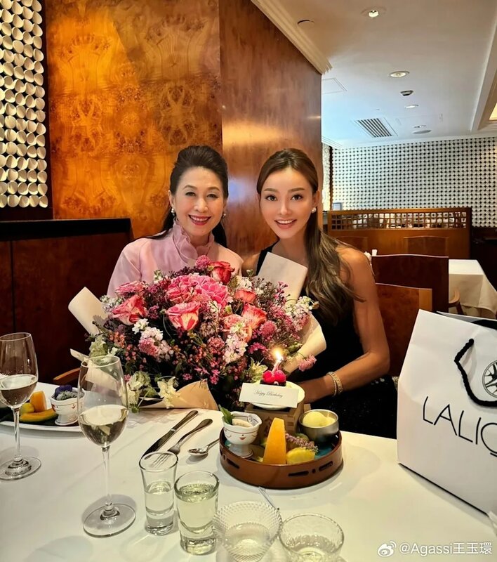 3 張利華隨「保險界女王」王玉環轉行.jpg