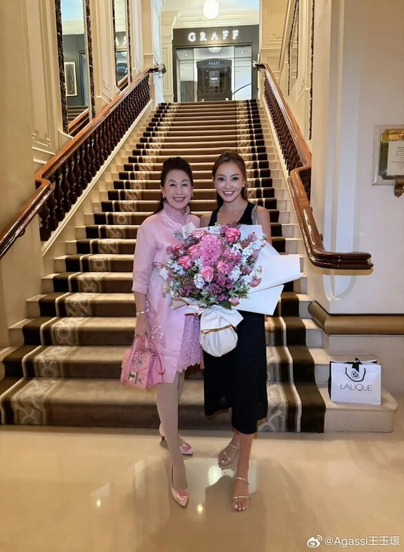 4 張利華隨「保險界女王」王玉環轉行.jpg