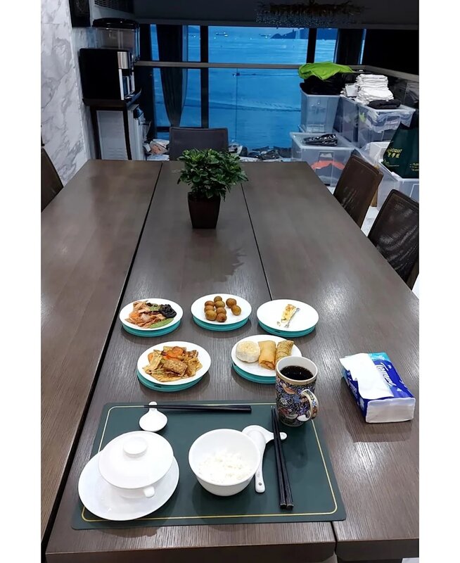 3 蔡一鳳為盛品儒準備回魂夜的一桌齋菜.jpg