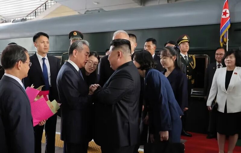 中國閱兵｜金正恩12歲女兒金主愛隨行 潛在接班人首次外訪.jpg