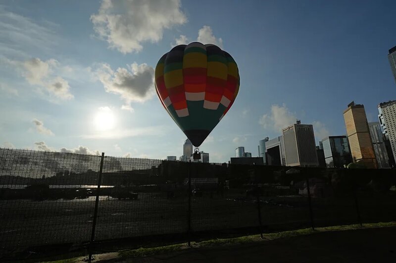 中環海濱熱氣球節首日因未有政府批准，未能載客升空，主辦方為盛事（亞洲）有限公司。.jpg