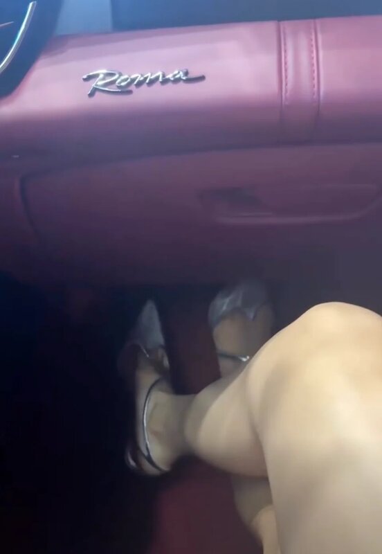 6 五索一次過show晒美腿、名牌高跟鞋同馬生架靚車.jpg