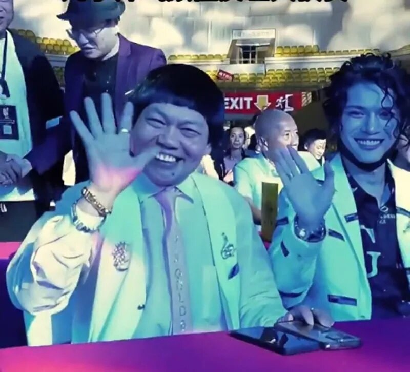 3 八両仔被指顏值大進化，網民讚他「靚仔」、「超帥」，又指是「基因突變」。（小紅書.jpg