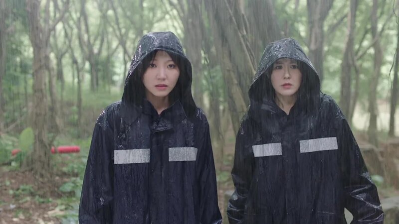 1 劉佩玥吳若希冒雨認屍戲 撕心裂肺式爆喊晒超強感染力.jpg