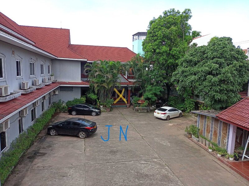 room to back yard.jpg