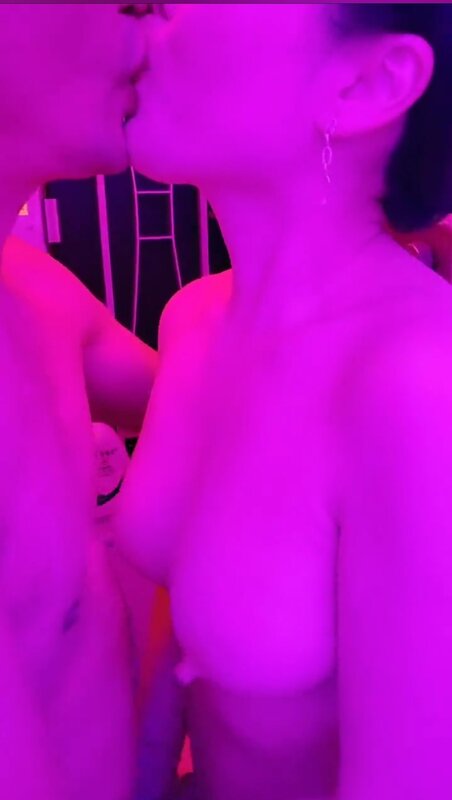 Screenshot_20251029_210418_Samsung Internet.jpg