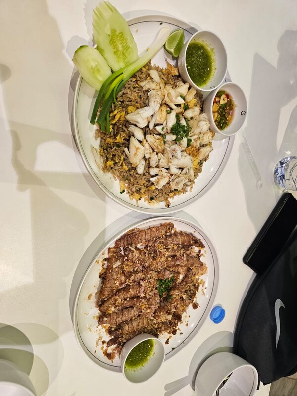 嗌咗蟹肉炒饭 + 椒盐皮皮虾