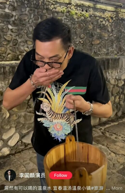5 李國麟賣命喝溫泉水一幕，令人留下深刻印象。.jpg