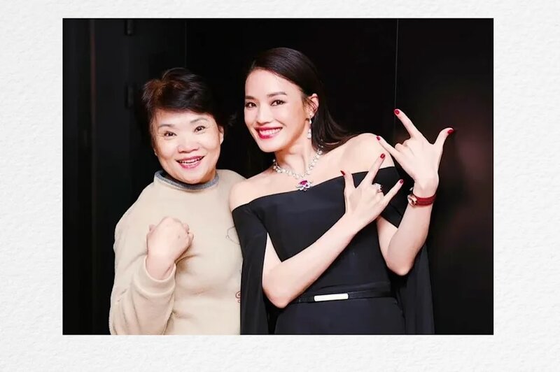 2 舒淇細個受家暴，但表示唔討厭媽媽.jpg