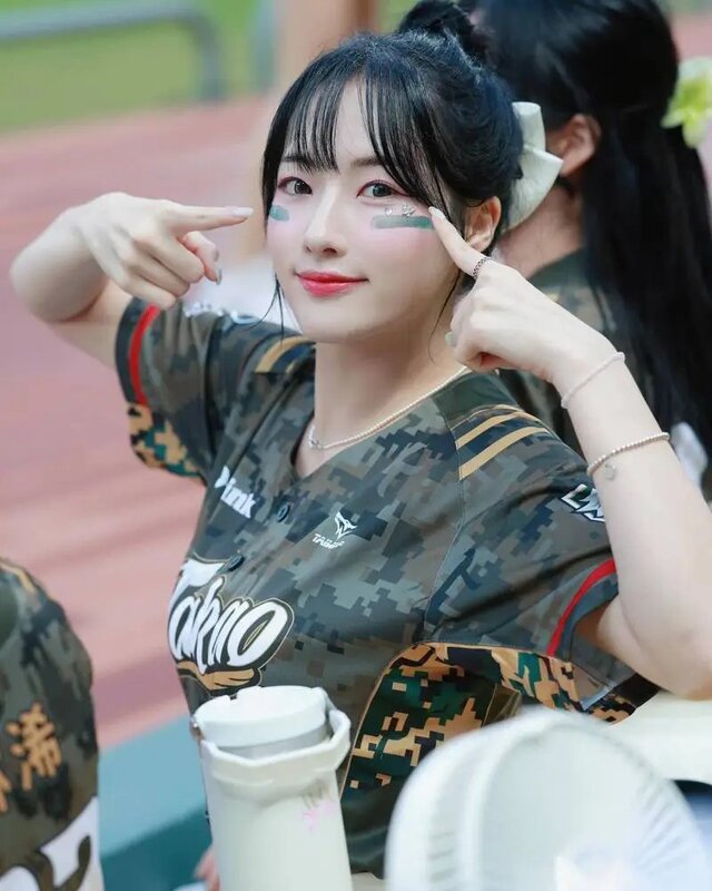 朴旻曙 ♯₉₀ (@_min_go) 박민서🇰🇷♯₀₀ Mingo  (1_).jpg