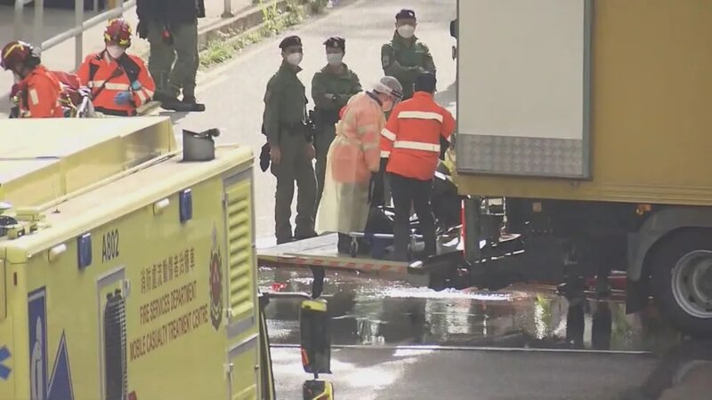 宏福苑五級火災｜死亡人數增至128人 200人情況未明 當局不排除發現更多燒焦遺體.jpg