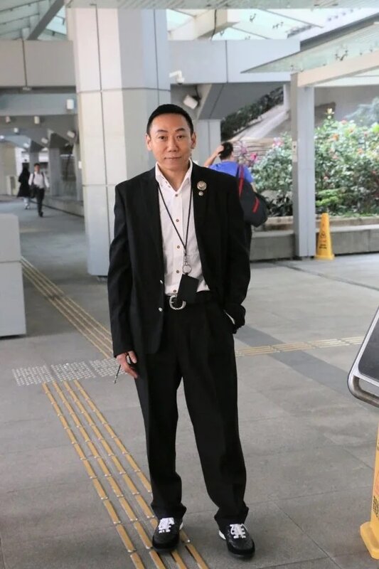 3 余毓興今早現身高院。.jpg