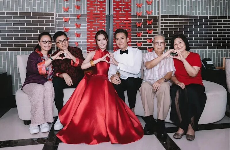 馬國明為亡父舉殯 湯洛雯細心攙扶照顧奶奶.jpg