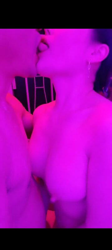 Screenshot_20251123_212031_Samsung Internet.jpg